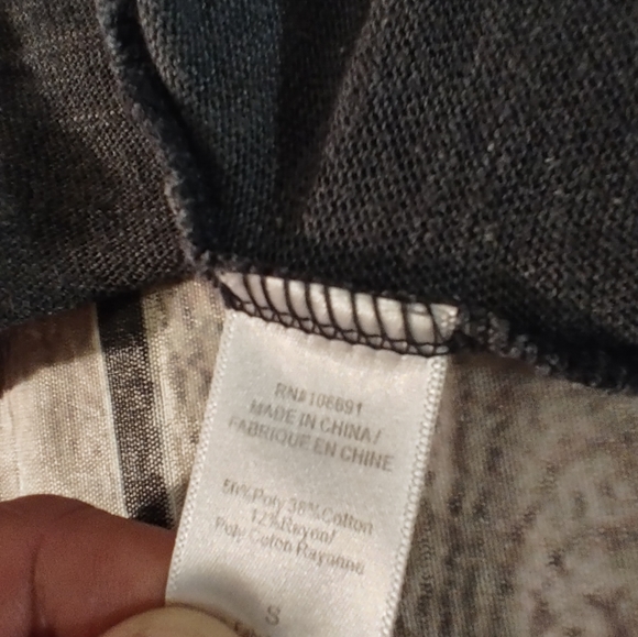 YFB Young Fabulous and Broke Dip Dye V Neck Long Sleeve Top S - Picture 4 of 14